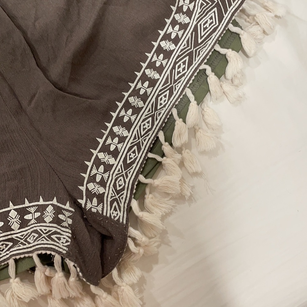 Tassel Aztec shorts - Picture 3 of 4
